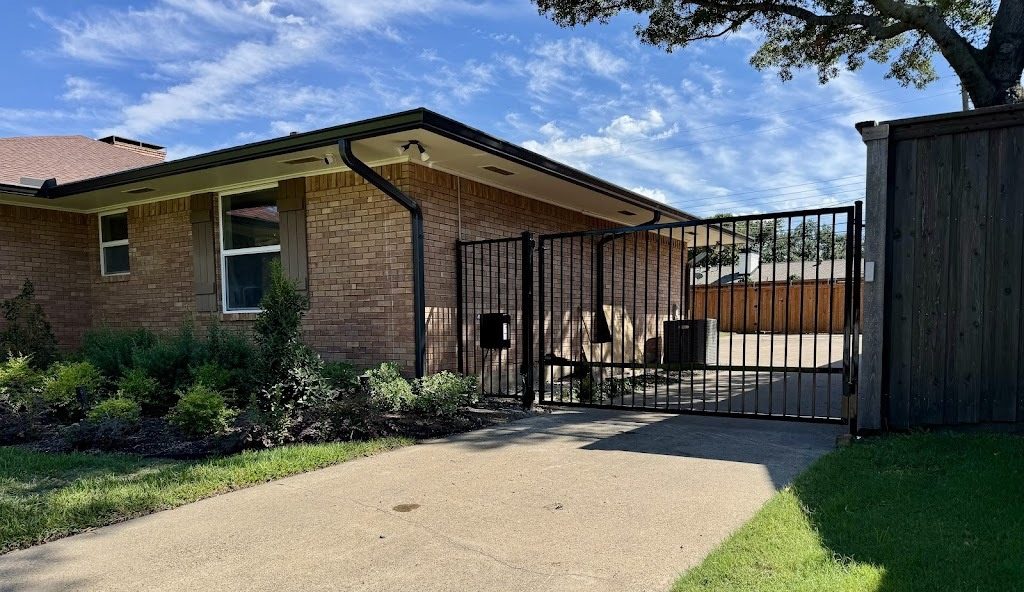 garretts gates and garage doors