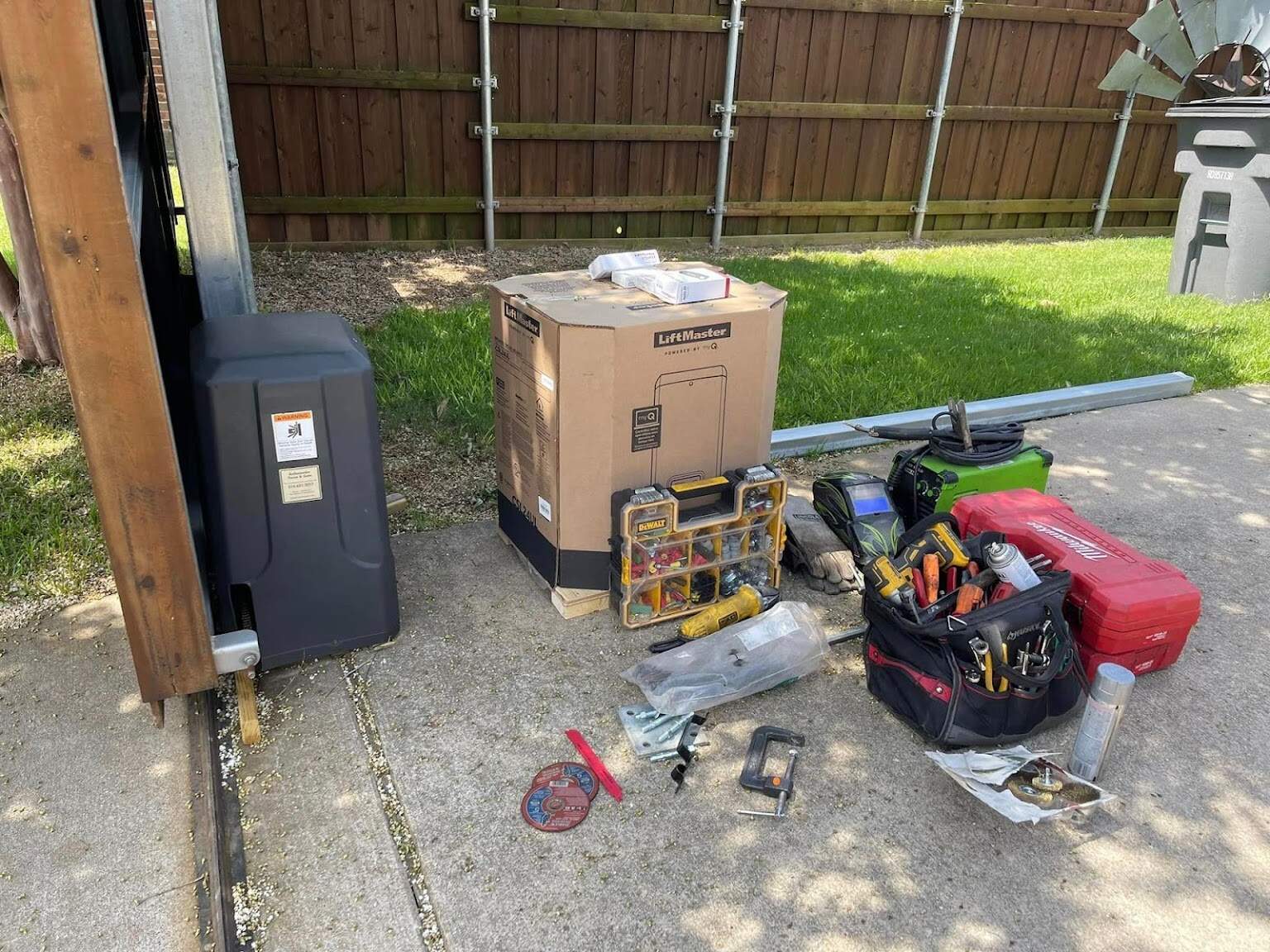 garretts gates and garage doors