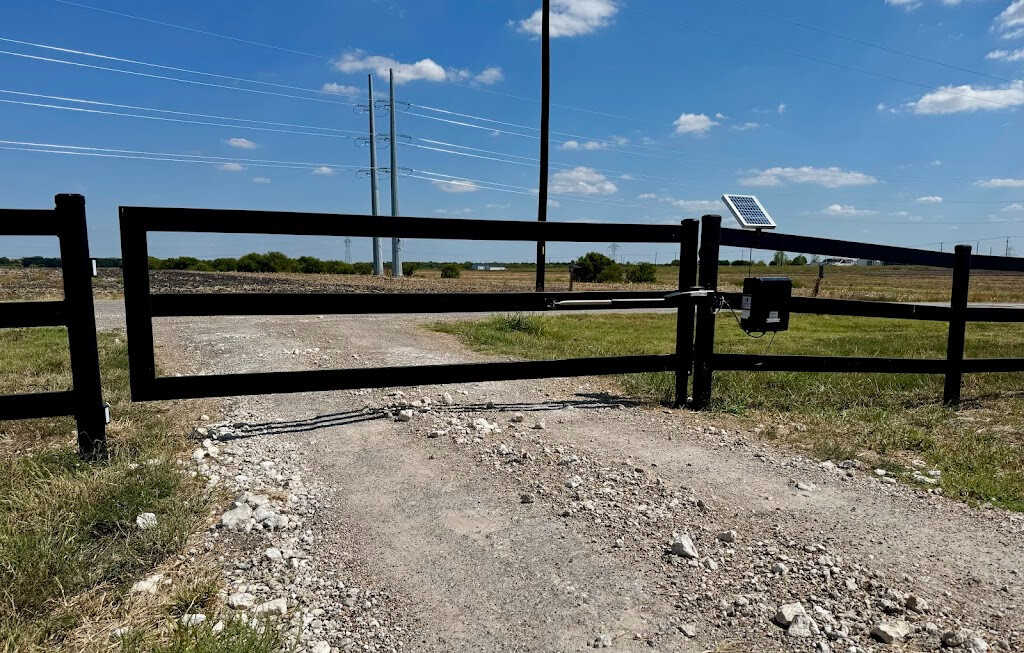 garretts gates and garage doors